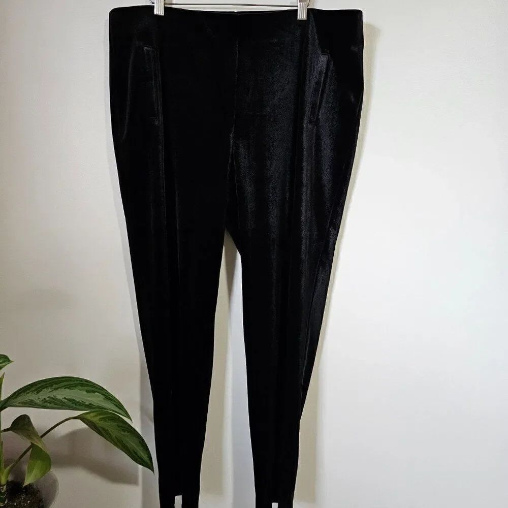 EUC LIKE NEW CHICO'S BLACK VELVETY SOFT STRETCHY ANKLE PANTS SIZE 3 / XL /16